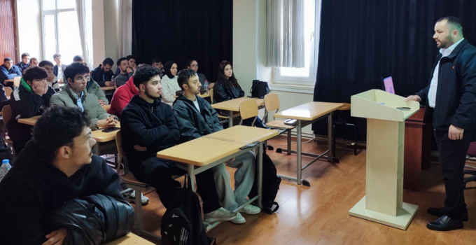 Gümüşova Meslek Yüksekokulu’nda Öğrenci-Sanayici Buluşması Gerçekleştirildi