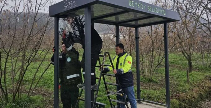 Beyköy’de Şehir İçi Otobüs Durakları Yenileniyor