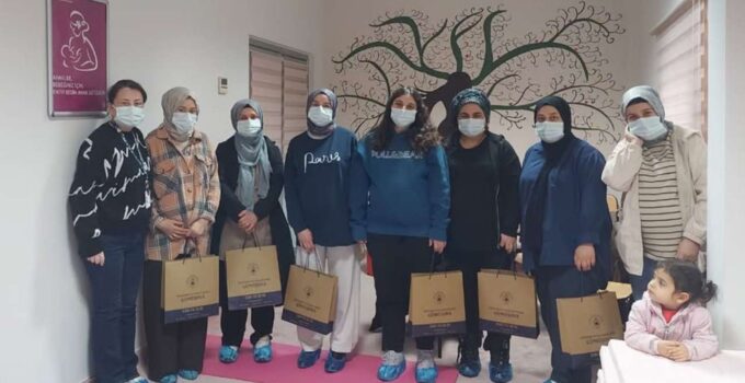 Gümüşova’da “Doğal Olan Normal Doğum” Temalı Eğitim Düzenlendi