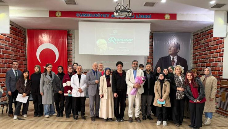 Cumhuriyet Anadolu Lisesi’nde “Ramazan Okumaları” Söyleşisi Düzenlendi
