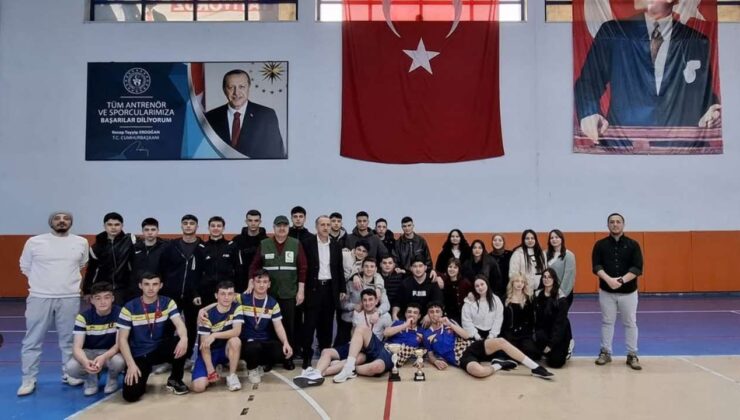 Yeşilay Haftası’nda 3×3 Basketbol Turnuvası Heyecanı Gölyaka’da Yaşandı