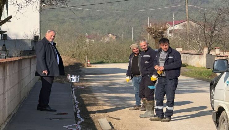 Çilimli’de Sabah Mesaisi: Kaldırım Çalışmaları Hız Kesmeden Sürüyor