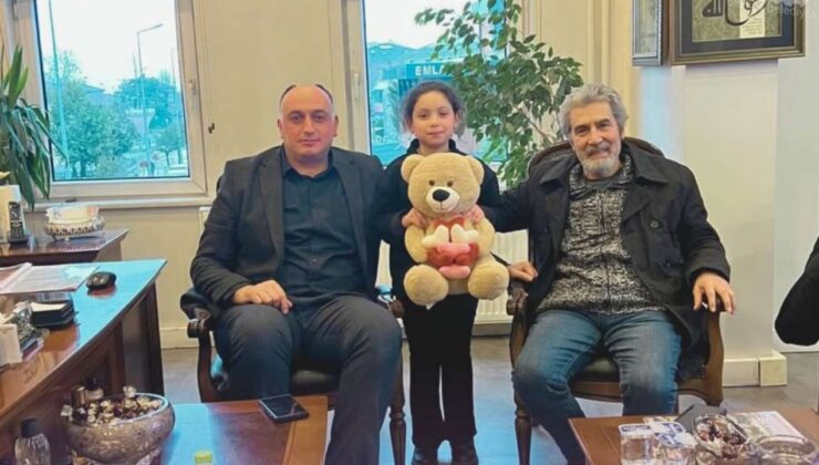 Başkan Ocak, Minik Melis’in İstiklal Marşı Başarısını Tebrik Etti