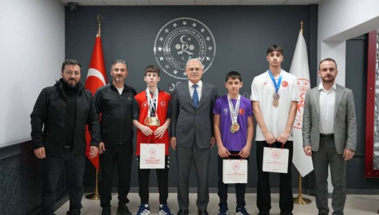 Şampiyon Taekwondoculardan İl Müdürü Arslantürk’e Ziyaret