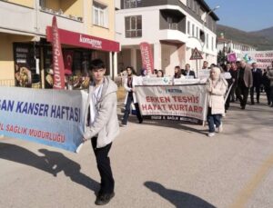 Çilimli’de Sağlık İçin Adım: Farkındalık Yürüyüşü Yoğun İlgi Gördü