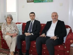 Başkan Yılmaz Yıldız’dan Emekli Öğretmene “Vefa” Ziyareti